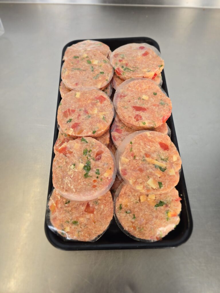 Hamburger di pollo condito (pomodoro, prezzemolo, formaggio)